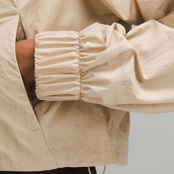 Lululemon Cropped Trench Jacket NWT - size Medium - Picture 5 of 7